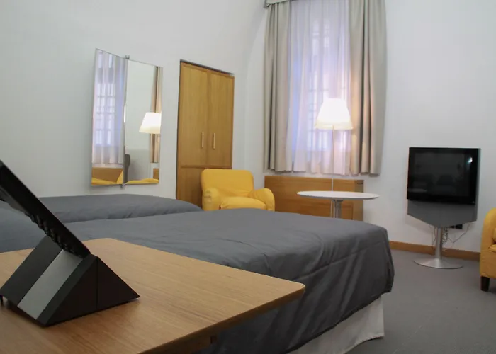 Hotel Cavour Et Des Officiers